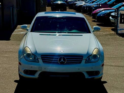 Used 2007 Mercedes-Benz CLS 550 image 4