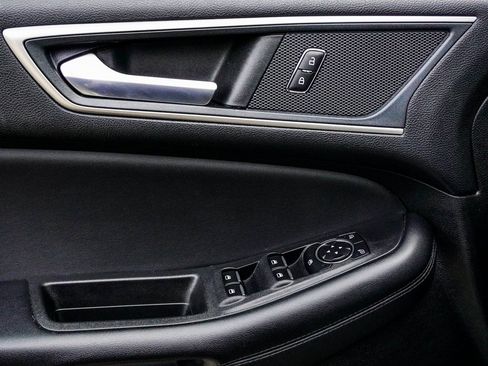 Used 2024 Ford Edge SEL image 31