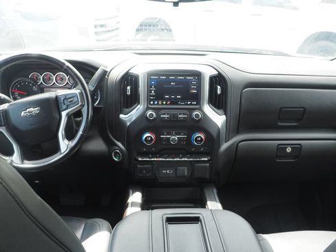Used 2021 Chevrolet Silverado 1500 RST AWD/4WD image 17