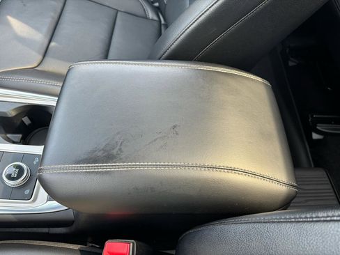 Used 2022 Ford Explorer Limited w/ Equipment Group 301A image 29