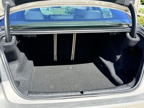 Used 2018 BMW 530i w/ Premium Package image 13