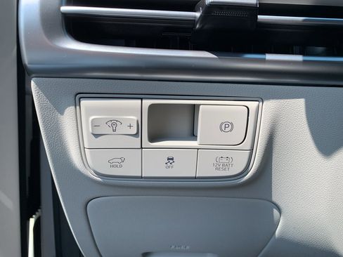 Certified 2025 Hyundai Tucson SEL image 18