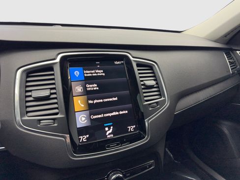 Used 2020 Volvo XC90 T5 Momentum image 24