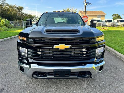 Used 2024 Chevrolet Silverado 3500 W/T w/ WT Convenience Package AWD/4WD image 2