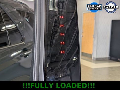 Used 2023 Ford Explorer Limited w/ Limited Technology Package image 10