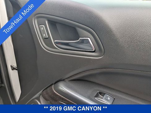 Used 2019 GMC Canyon SLE w/ SLE Convenience Package image 41