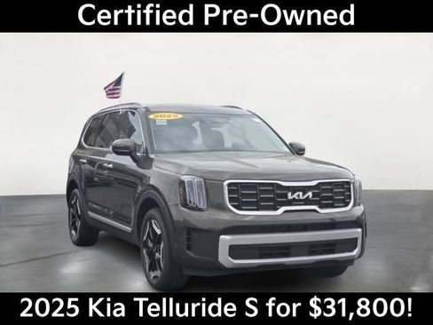 Used 2025 Kia Telluride S FWD image 1