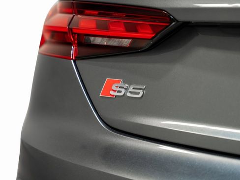 Used 2022 Audi S5 Premium w/ Convenience Package image 17
