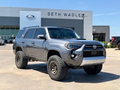 Used 2021 Toyota 4Runner TRD Off-Road Premium w/ Moonroof Package AWD/4WD image 1