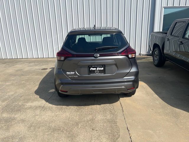 Certified 2025 Nissan Kicks Play S FWD image 4