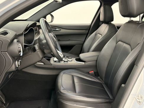 Used 2022 Alfa Romeo Stelvio Ti w/ Active Assist Plus Package AWD/4WD image 30