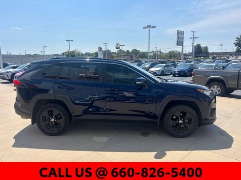 Used 2020 Toyota RAV4 XLE w/ Convenience Package AWD/4WD image 5