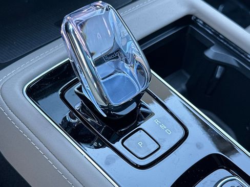 New 2026 Volvo XC90 T8 Ultra w/ Protection Package Premier image 20