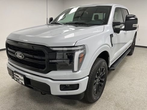 Used 2025 Ford F150 Lariat AWD/4WD image 4