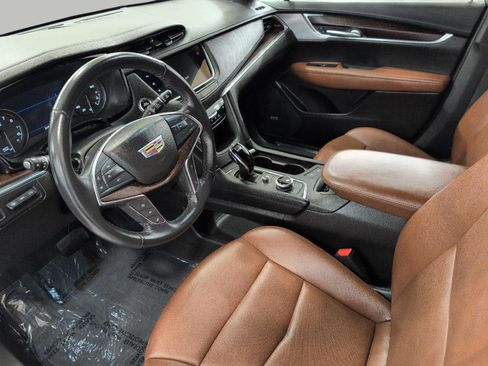 Certified 2023 Cadillac XT5 Premium Luxury w/ Technology Package AWD/4WD image 9