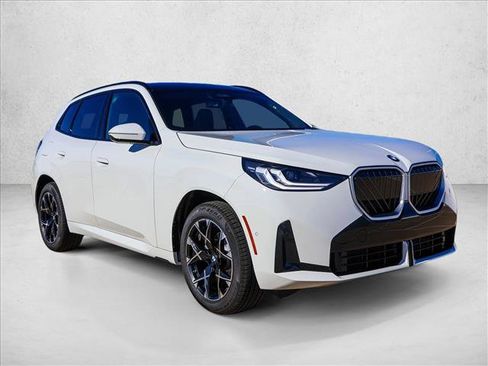 Used 2026 BMW X3 xDrive30i w/ M Sport Package AWD/4WD image 3