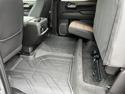 Used 2023 Chevrolet Silverado 1500 High Country w/ Max Trailering Package image 18