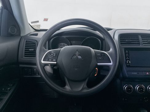 Used 2025 Mitsubishi Outlander Sport AWD image 17