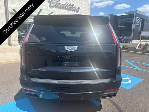 Certified 2023 Cadillac Escalade ESV Sport Platinum w/ LPO, ONYX Package AWD/4WD image 5