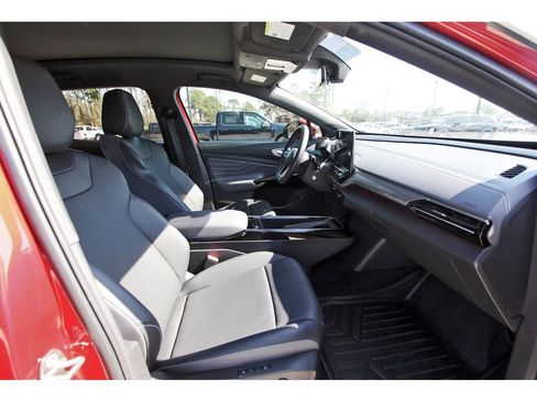 Used 2023 Volkswagen ID.4 Pro S Plus image 24