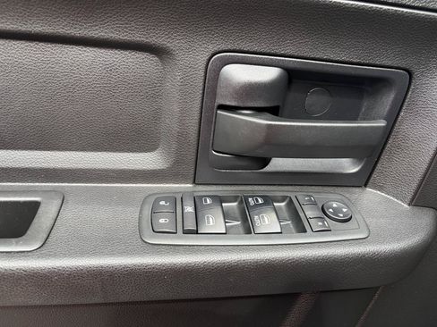 Used 2018 RAM 2500 Tradesman w/ Chrome Appearance Group AWD/4WD image 24