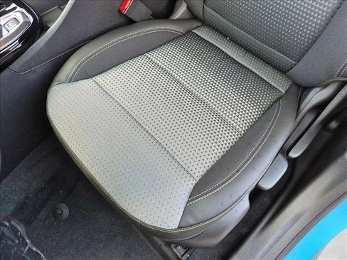 New 2026 Chevrolet Trax LT w/ Driver Confidence Package FWD image 4
