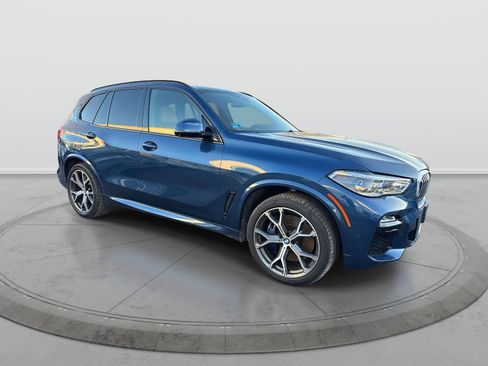 Used 2019 BMW X5 xDrive50i w/ M Sport Package AWD/4WD image 3
