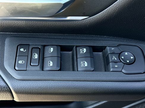 Used 2025 RAM 1500 Big Horn image 21