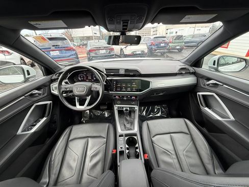 Used 2024 Audi Q3 2.0T Premium image 22