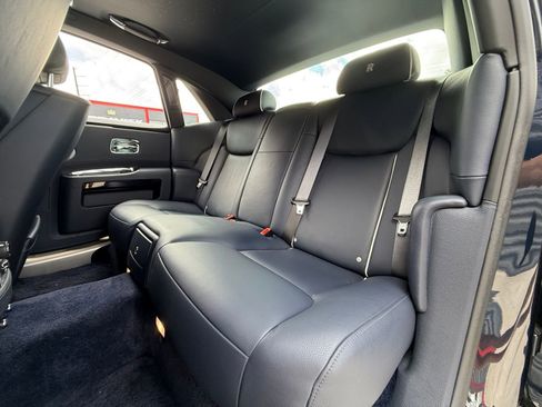 Used 2020 Rolls-Royce Ghost image 20