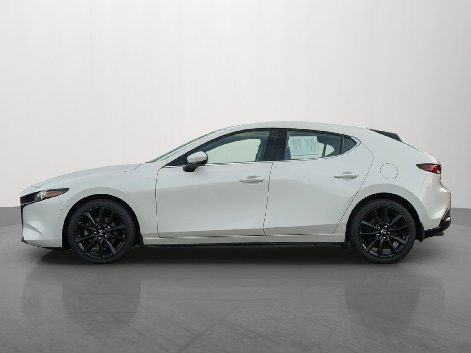 Used 2020 MAZDA MAZDA3 AWD Hatchback w/ Premium Pkg image 4
