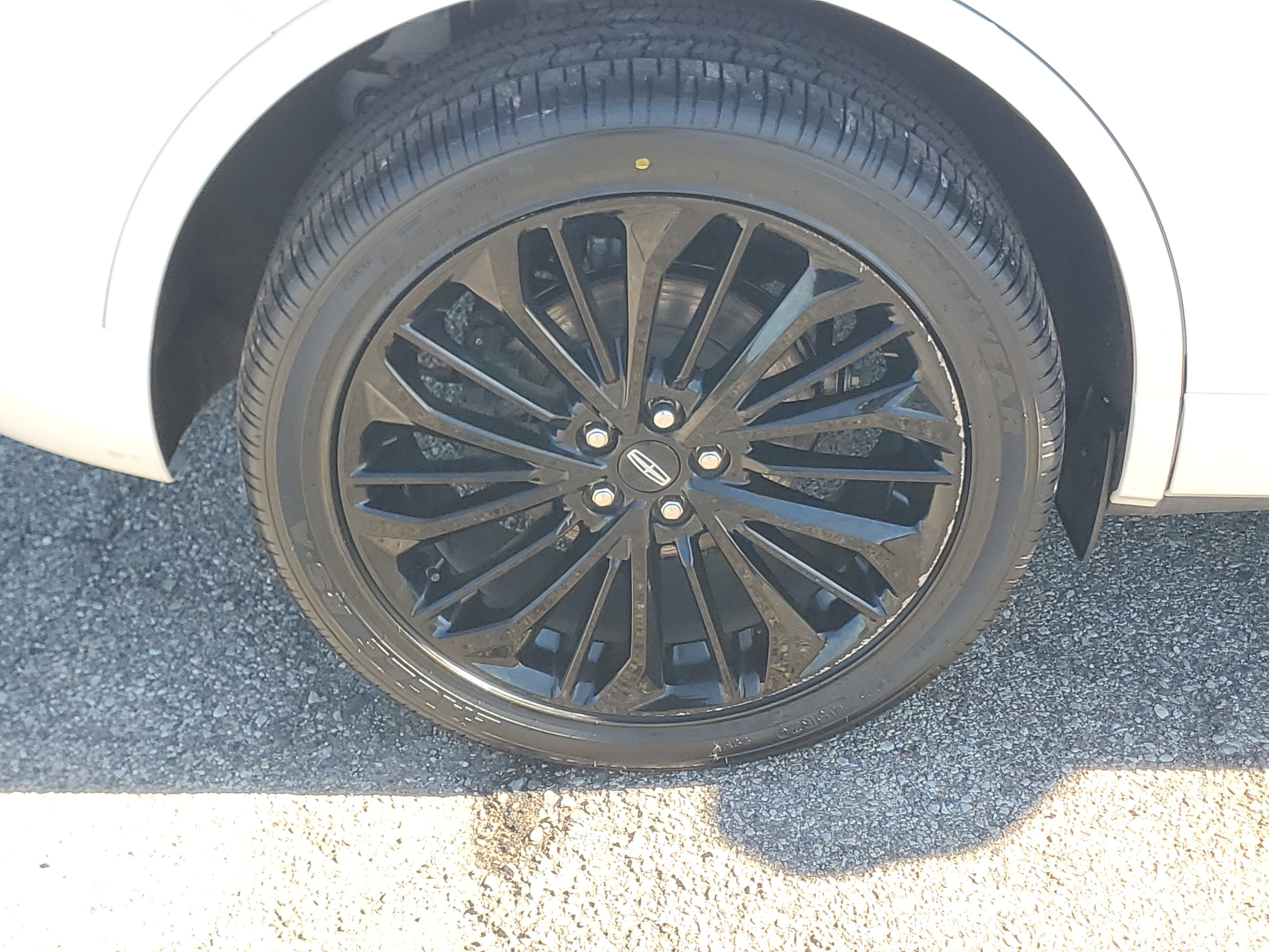 Used 2024 Lincoln Corsair AWD w/ Equipment Group 101A image 7