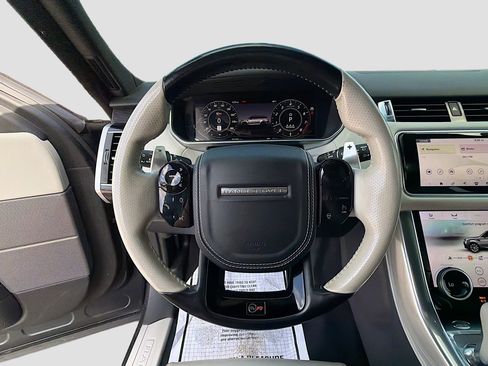 Used 2020 Land Rover Range Rover Sport SVR image 39