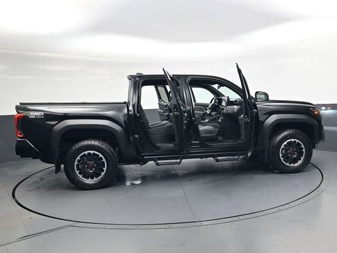 Used 2024 Toyota Tacoma TRD Off-Road w/ TRD Off Road Upgrade Package image 41