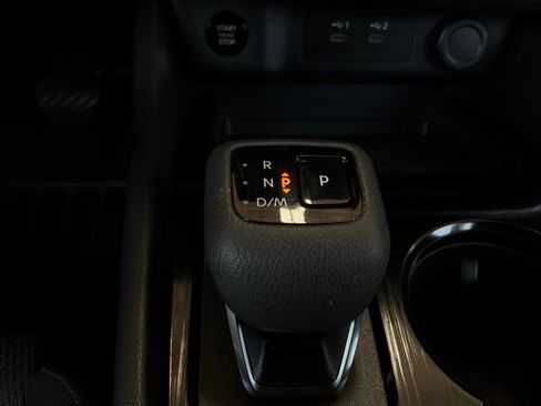 Used 2025 Nissan Rogue SV FWD image 24