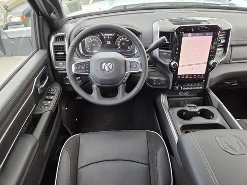 New 2026 RAM 2500 Laramie AWD/4WD image 10