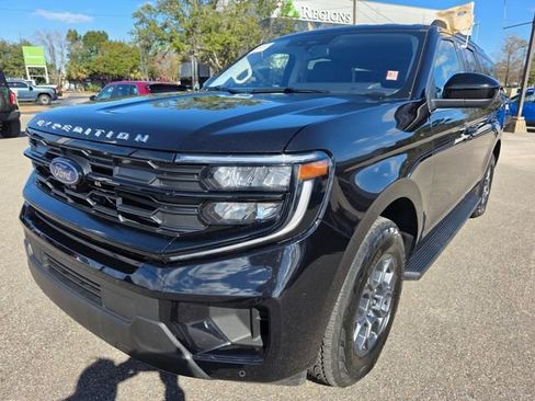 Certified 2025 Ford Expedition Max Active image 4