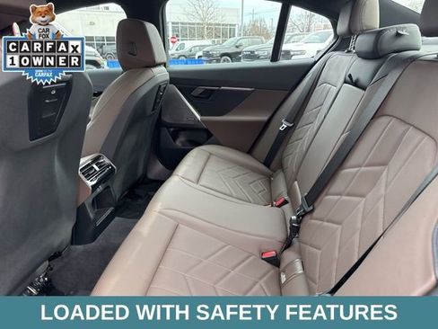 Used 2025 BMW 530i xDrive w/ Premium Package image 26