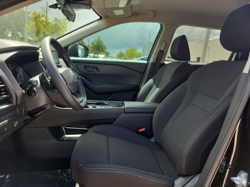 Certified 2025 Nissan Rogue S FWD image 16