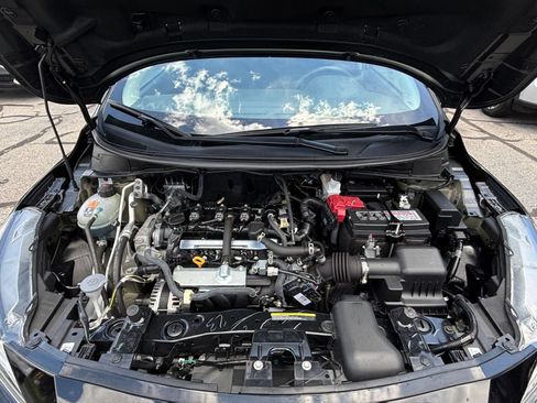 Used 2025 Nissan Versa SV FWD image 31