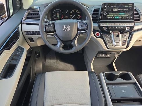 New 2026 Honda Odyssey Elite image 6