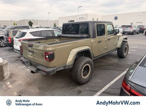 Used 2025 Jeep Gladiator Sport AWD/4WD image 4