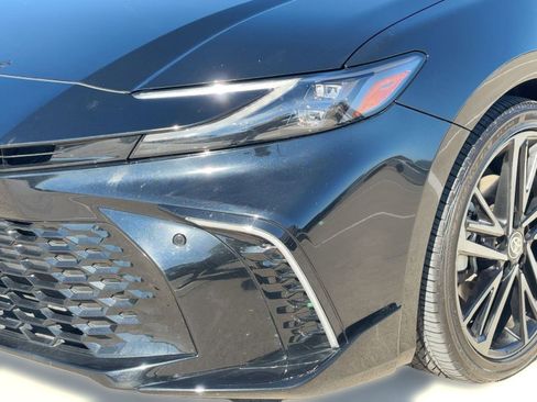 Used 2025 Toyota Camry XSE image 11