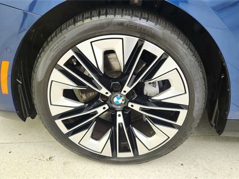 Used 2025 BMW 540i xDrive image 56