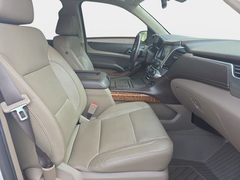 Used 2020 Chevrolet Tahoe Premier AWD/4WD image 10
