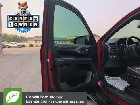 Used 2023 GMC Yukon XL AT4 w/ AT4 Premium Plus Package AWD/4WD image 10