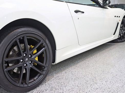 Used 2015 Maserati GranTurismo MC image 14