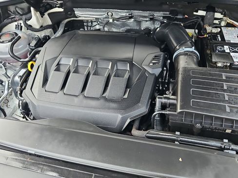 Used 2024 Audi Q3 2.0T Premium Plus w/ Premium Plus Package image 27