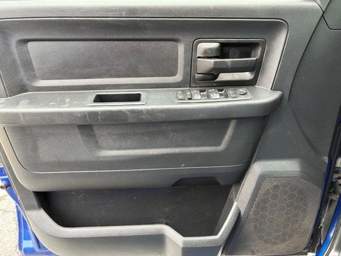 Used 2017 RAM 1500 Express image 18