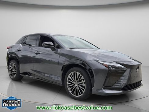 Used 2023 Lexus RZ 450e Premium w/ Accessory Package (Z1) AWD/4WD image 9